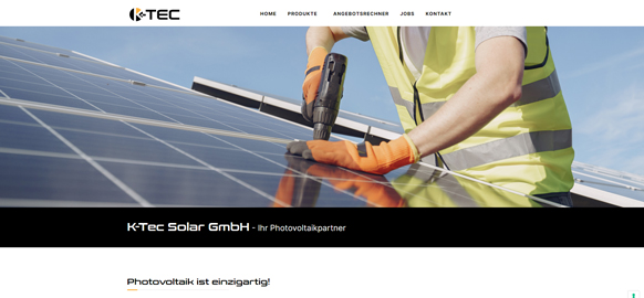 WEBgarten - Webdesign - Braunau | Referenz Webseite von K-Tec Solar GmbH in Mauerkirchen, der einen Techniker bei der Montage von Photovoltaik-Modulen zeigt.